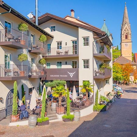 Hotel Goldene Traube Termeno Exterior photo