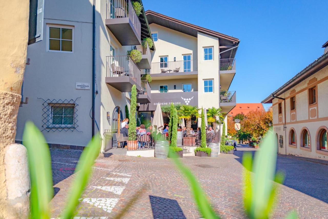 Hotel Goldene Traube Termeno Exterior photo